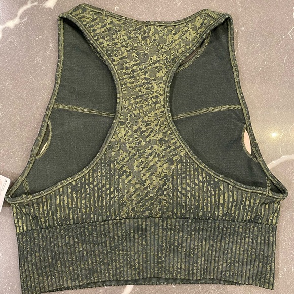 NWT Lululemon Ebb to Train Bra - Picture 2 of 2